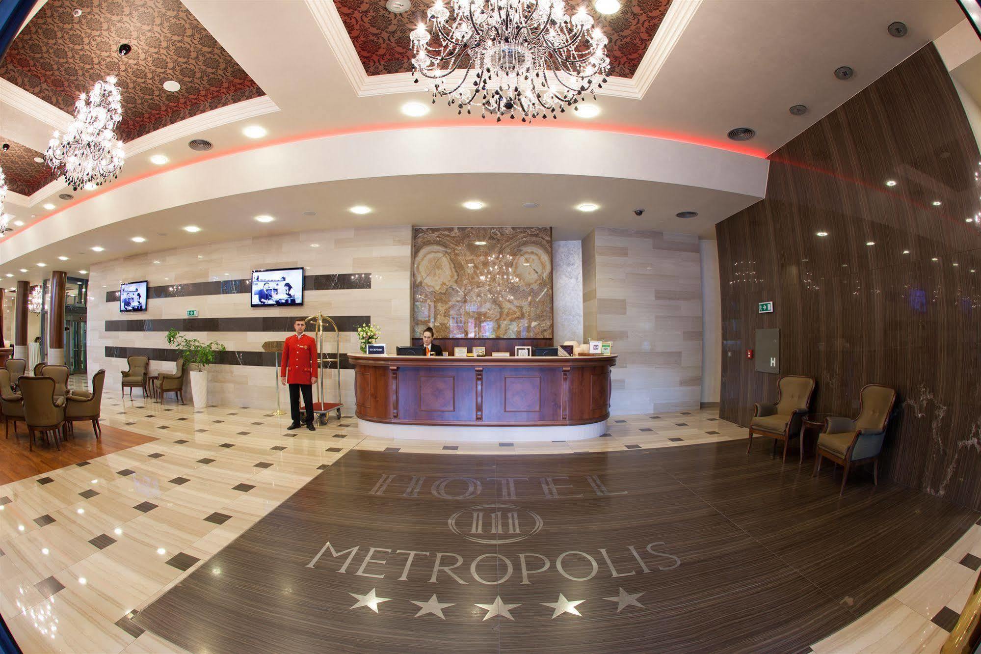 Metropolis Hotel Bistriţa Exterior foto